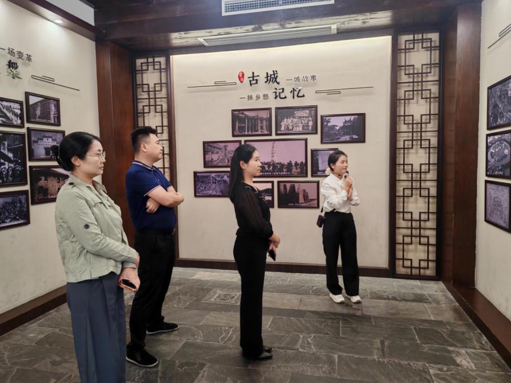 感悟本土文脉  深耕接待担当——市接待服务中心机关党支部开展9月份主题党日活动